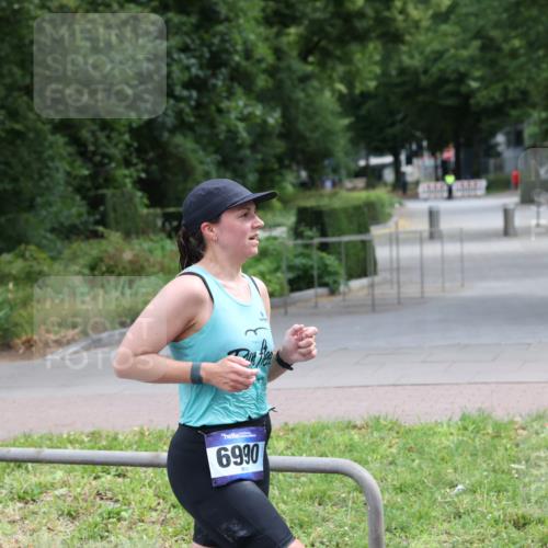 29.06.2025 - hella hamburg halbmarathon Yannick Fuchs http://msf.ph/oto/8189906 29.06.2025 10:31:02 20KM 2121, 2399, 2774, 3809, 6829, 6915, 6990, 6993, 10404, 10852, 11304, 11620, 12051, 12168, 12916, 13991, 14075, 14601, 14622, 15115, 15348, 15621, 16158, 17078, 17217, 17329, 18156, 18600 meine-sportfotos.de