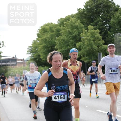 29.06.2025 - hella hamburg halbmarathon Jannik Wohlers http://msf.ph/oto/8189986 29.06.2025 10:24:03 Lombardsbrücke 1064, 1395, 2132, 2280, 2477, 3053, 3132, 3421, 3786, 4111, 4162, 4464, 4719, 5138, 5829, 5830, 6478, 6524, 6526, 6570, 7528, 7975, 8167, 8297, 9063, 12070, 12210, 12303, 13111, 13113, 13380, 13573, 13638, 13711, 14143, 14824, 15796, 16345, 16861, 18077, 19080 meine-sportfotos.de