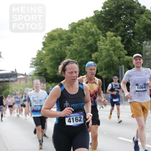 29.06.2025 - hella hamburg halbmarathon Jannik Wohlers http://msf.ph/oto/8190040 29.06.2025 10:24:03 Lombardsbrücke 1064, 1395, 2132, 2280, 2477, 3053, 3132, 3421, 3786, 4111, 4162, 4464, 4719, 5138, 5829, 5830, 6478, 6524, 6526, 6570, 7528, 7975, 8167, 8297, 9063, 12070, 12210, 12303, 13111, 13113, 13380, 13573, 13638, 13711, 14143, 14824, 15796, 16345, 16861, 18077, 19080 meine-sportfotos.de