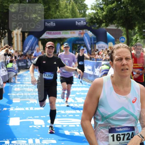 29.06.2025 - hella hamburg halbmarathon Zöllner http://msf.ph/oto/8190318 29.06.2025 10:34:14 Ziel 7884, 7901, 9376, 11202, 13066, 17751, 18906 meine-sportfotos.de