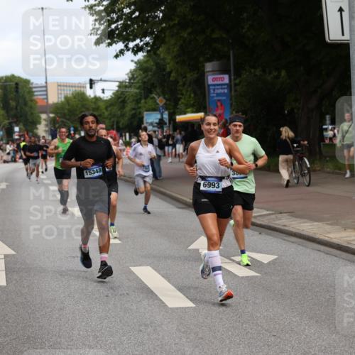 29.06.2025 - hella hamburg halbmarathon Yannick Fuchs http://msf.ph/oto/8190400 29.06.2025 10:31:05 20KM 2121, 2399, 2774, 3809, 6829, 6915, 6990, 6993, 10404, 10852, 11304, 11620, 12051, 12168, 12916, 13991, 14075, 14601, 14622, 15115, 15348, 15621, 16158, 17078, 17217, 18156, 18600 meine-sportfotos.de