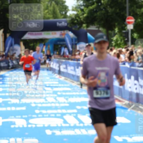 29.06.2025 - hella hamburg halbmarathon Zöllner http://msf.ph/oto/8190487 29.06.2025 10:34:16 Ziel 1080, 3005, 7884, 7901, 9376, 17751, 18906 meine-sportfotos.de