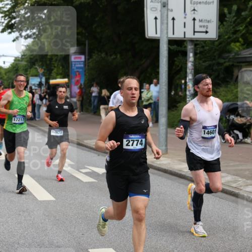 29.06.2025 - hella hamburg halbmarathon Yannick Fuchs http://msf.ph/oto/8190808 29.06.2025 10:31:08 20KM 1571, 2121, 2399, 2774, 3809, 6829, 6915, 6990, 6993, 10404, 10852, 11120, 11304, 11620, 12051, 12168, 12916, 13991, 14075, 14601, 14622, 15348, 15621, 16158, 17078, 17217, 18156, 18600 meine-sportfotos.de