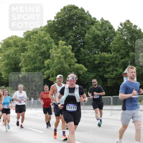 29.06.2025 - hella hamburg halbmarathon Jannik Wohlers http://msf.ph/oto/8190972 29.06.2025 10:24:11 Lombardsbrücke 1064, 1352, 1395, 2280, 2944, 3053, 3099, 3113, 3132, 3421, 3786, 4111, 4221, 4464, 5138, 5829, 5830, 6261, 6570, 7975, 10907, 11651, 11816, 11817, 12070, 12303, 13111, 13113, 13380, 13573, 13638, 14143, 15796, 15975, 18077, 18105, 19080 meine-sportfotos.de