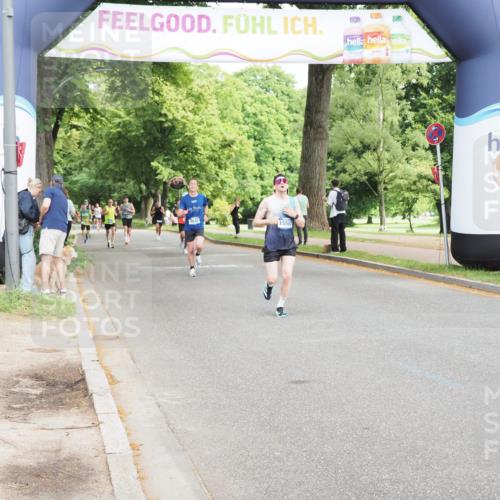 29.06.2025 - hella hamburg halbmarathon MichiJ http://msf.ph/oto/8191025 29.06.2025 10:19:43 Zwischen KM18-KM19 7186, 9571, 12234, 12308, 15507, 16736, 17197 meine-sportfotos.de