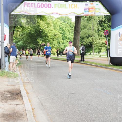 29.06.2025 - hella hamburg halbmarathon MichiJ http://msf.ph/oto/8191035 29.06.2025 10:19:43 Zwischen KM18-KM19 7186, 9571, 12234, 12308, 15507, 16736, 17197 meine-sportfotos.de