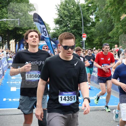29.06.2025 - hella hamburg halbmarathon Zöllner http://msf.ph/oto/8191042 29.06.2025 10:44:46 Ziel 1782, 1941, 2970, 3785, 4270, 4991, 6490, 10669, 15185, 15233, 17251, 18107, 18437, 18464, 18868, 19206 meine-sportfotos.de