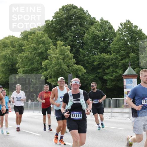 29.06.2025 - hella hamburg halbmarathon Jannik Wohlers http://msf.ph/oto/8191067 29.06.2025 10:24:11 Lombardsbrücke 1064, 1352, 1395, 2280, 2944, 3053, 3099, 3113, 3132, 3421, 3786, 4111, 4221, 4464, 5138, 5829, 5830, 6261, 6570, 7975, 10907, 11651, 11816, 11817, 12070, 12303, 13111, 13113, 13380, 13573, 13638, 14143, 15796, 15975, 18077, 18105, 19080 meine-sportfotos.de