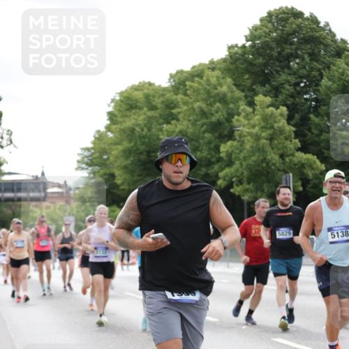 29.06.2025 - hella hamburg halbmarathon Jannik Wohlers http://msf.ph/oto/8191230 29.06.2025 10:24:12 Lombardsbrücke 1064, 1352, 1395, 2280, 2944, 3053, 3099, 3113, 3132, 3421, 3786, 4111, 4221, 4464, 5138, 5829, 5830, 6261, 6570, 7975, 10907, 11651, 11816, 11817, 12070, 12303, 13111, 13113, 13380, 13573, 13638, 14143, 15796, 15975, 18105, 19080 meine-sportfotos.de