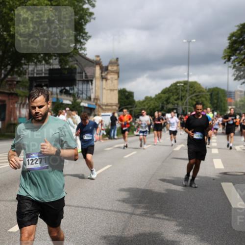 29.06.2025 - hella hamburg halbmarathon Yannick Fuchs http://msf.ph/oto/8191267 29.06.2025 10:43:58 20KM 2516, 2788, 2878, 3414, 3543, 3562, 3692, 4247, 5447, 5978, 6115, 6125, 6282, 7100, 7332, 7657, 8437, 8454, 8576, 8689, 8813, 8899, 8921, 9031, 9200, 9491, 9551, 9597, 9723, 9965, 10189, 10480, 11339, 11975, 12035, 12203, 12271, 12733, 13159, 13225, 13463, 13690, 13976, 14562, 14794, 14838, 15519, 15620, 15966, 16403, 16738, 16843, 16877, 17001, 17282, 17753, 17908, 18350, 18926, 18960, 19109 meine-sportfotos.de