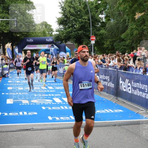 29.06.2025 - hella hamburg halbmarathon Zöllner http://msf.ph/oto/8191403 29.06.2025 10:44:52 Ziel 1941, 2098, 2970, 3004, 3098, 3785, 4270, 4915, 7056, 7167, 7325, 9720, 12161, 16834, 17251, 19207, 19210 meine-sportfotos.de