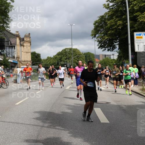 29.06.2025 - hella hamburg halbmarathon Yannick Fuchs http://msf.ph/oto/8191430 29.06.2025 10:43:59 20KM 1216, 2516, 2788, 2878, 3414, 3543, 3562, 3692, 4247, 4933, 5447, 5978, 6115, 6125, 6282, 7100, 7332, 7657, 8437, 8454, 8576, 8689, 8813, 8899, 8921, 9031, 9200, 9491, 9551, 9597, 9723, 9965, 10189, 10480, 11339, 11975, 12035, 12203, 12271, 12733, 13159, 13225, 13463, 13690, 13976, 14562, 14794, 14838, 15519, 15620, 15966, 16403, 16738, 16843, 16877, 16887, 17001, 17282, 17908, 18350, 18451, 18926, 18960, 19109 meine-sportfotos.de