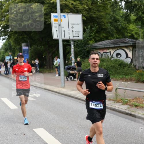 29.06.2025 - hella hamburg halbmarathon Yannick Fuchs http://msf.ph/oto/8191509 29.06.2025 10:31:10 20KM 1571, 2121, 2399, 2774, 3809, 3959, 6915, 6993, 7831, 9313, 10404, 10852, 11120, 11304, 11620, 12051, 12168, 12916, 13991, 14075, 14601, 14622, 15348, 15621, 16158, 17078, 17217, 18156, 18600 meine-sportfotos.de