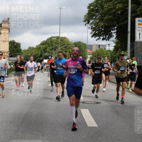 29.06.2025 - hella hamburg halbmarathon Yannick Fuchs http://msf.ph/oto/8191726 29.06.2025 10:44:00 20KM 1216, 2516, 2788, 2878, 3414, 3543, 3562, 3692, 3852, 4247, 4933, 5447, 5978, 6115, 6125, 6282, 7100, 7657, 8437, 8454, 8576, 8689, 8813, 8899, 8921, 9031, 9200, 9303, 9491, 9551, 9597, 9723, 9965, 10189, 10480, 11339, 11975, 12035, 12203, 12271, 12733, 13159, 13225, 13463, 13690, 13976, 14562, 14794, 14838, 15519, 15620, 15966, 16000, 16403, 16738, 16843, 16877, 16887, 17001, 17282, 17908, 18229, 18350, 18451, 18926, 18960, 19109 meine-sportfotos.de