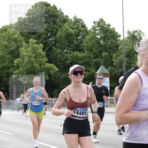 29.06.2025 - hella hamburg halbmarathon Jannik Wohlers http://msf.ph/oto/8191990 29.06.2025 10:24:16 Lombardsbrücke 1352, 1395, 2108, 2280, 2944, 3053, 3099, 3113, 3132, 3421, 4111, 4221, 4444, 5138, 5829, 5830, 6261, 6570, 10907, 11651, 11816, 11817, 12070, 12303, 13111, 13113, 13638, 14898, 15124, 15796, 15975, 17535, 18105, 19080 meine-sportfotos.de