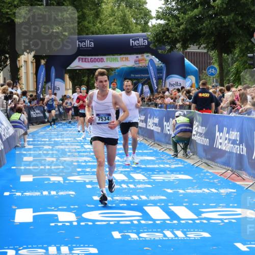 29.06.2025 - hella hamburg halbmarathon Zöllner http://msf.ph/oto/8192160 29.06.2025 10:34:36 Ziel 16148, 1644, 6305, 7534, 11230, 11661, 13618, 16148 meine-sportfotos.de