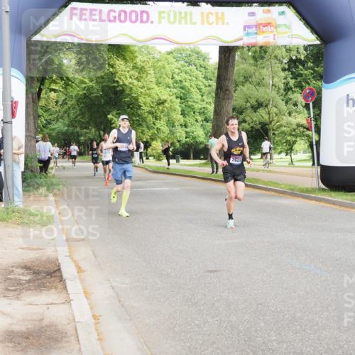 29.06.2025 - hella hamburg halbmarathon MichiJ http://msf.ph/oto/8192176 29.06.2025 10:19:54 Zwischen KM18-KM19 2689, 8190, 8318, 8784, 9634, 10270, 18422 meine-sportfotos.de