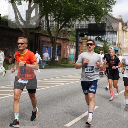 29.06.2025 - hella hamburg halbmarathon Yannick Fuchs http://msf.ph/oto/8192181 29.06.2025 10:44:03 20KM 1216, 1321, 2020, 2234, 2516, 2788, 3296, 3414, 3543, 3562, 3692, 3852, 4247, 4933, 5447, 5978, 6115, 6125, 6282, 7100, 7657, 8454, 8576, 8689, 8813, 8899, 8921, 9031, 9200, 9303, 9491, 9551, 9597, 9723, 10189, 10480, 11339, 11975, 12035, 12203, 12271, 12733, 13159, 13225, 13282, 13463, 13758, 13976, 14562, 14794, 14838, 15519, 15620, 15966, 16000, 16403, 16738, 16843, 16877, 16887, 17001, 17282, 17908, 18229, 18350, 18451, 18960 meine-sportfotos.de