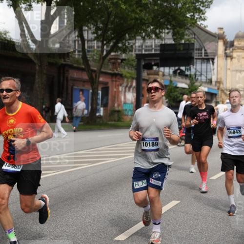29.06.2025 - hella hamburg halbmarathon Yannick Fuchs http://msf.ph/oto/8192327 29.06.2025 10:44:03 20KM 1216, 1321, 2020, 2234, 2516, 2788, 3296, 3414, 3543, 3562, 3692, 3852, 4247, 4933, 5447, 5978, 6115, 6125, 6282, 7100, 7657, 8454, 8576, 8689, 8813, 8899, 8921, 9031, 9200, 9303, 9491, 9551, 9597, 9723, 10189, 10480, 11339, 11975, 12035, 12203, 12271, 12733, 13159, 13225, 13282, 13463, 13758, 13976, 14562, 14794, 14838, 15519, 15620, 15966, 16000, 16403, 16738, 16843, 16877, 16887, 17001, 17282, 17908, 18229, 18350, 18451, 18960 meine-sportfotos.de