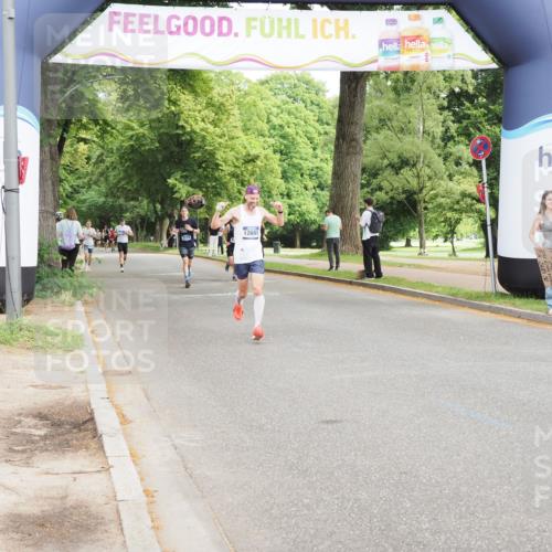 29.06.2025 - hella hamburg halbmarathon MichiJ http://msf.ph/oto/8192339 29.06.2025 10:19:57 Zwischen KM18-KM19 2689, 8190, 8318, 10270, 12049, 18422 meine-sportfotos.de