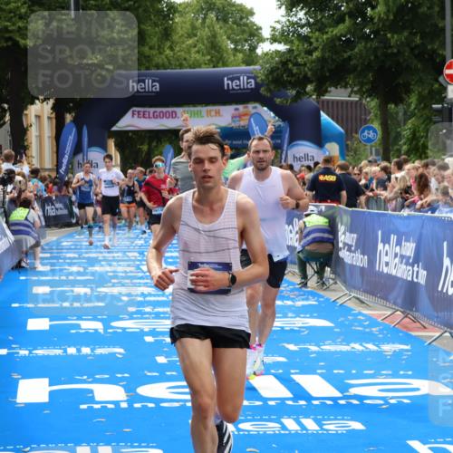 29.06.2025 - hella hamburg halbmarathon Zöllner http://msf.ph/oto/8192391 29.06.2025 10:34:38 Ziel 16148, 1644, 6169, 7534, 11230, 11661, 15887, 16148, 18026 meine-sportfotos.de