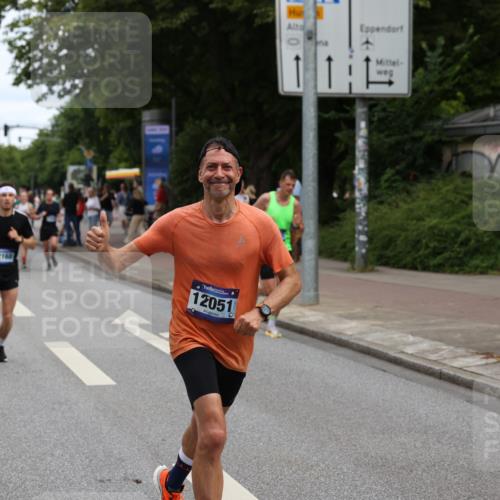29.06.2025 - hella hamburg halbmarathon Yannick Fuchs http://msf.ph/oto/8192426 29.06.2025 10:31:16 20KM 1385, 1571, 2121, 2774, 3959, 5961, 6915, 7831, 8084, 8121, 9313, 10404, 10852, 11120, 11304, 11620, 12051, 12168, 12916, 13991, 14075, 14622, 15621, 16158, 17078, 17192, 18038, 18156, 18733 meine-sportfotos.de