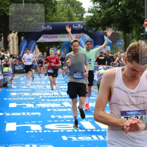 29.06.2025 - hella hamburg halbmarathon Zöllner http://msf.ph/oto/8192574 29.06.2025 10:34:40 Ziel 16148, 6169, 6878, 8395, 11230, 11661, 14289, 15887, 16148, 18026 meine-sportfotos.de