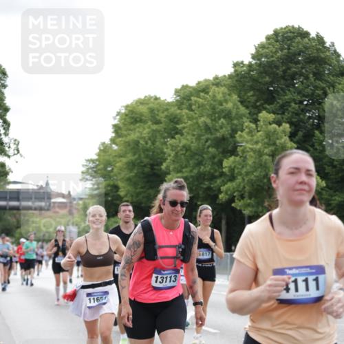 29.06.2025 - hella hamburg halbmarathon Jannik Wohlers http://msf.ph/oto/8192720 29.06.2025 10:24:22 Lombardsbrücke 1352, 1395, 2108, 2249, 2280, 2944, 3053, 3099, 3113, 3132, 4008, 4010, 4111, 4221, 4444, 5126, 5138, 5829, 5830, 6261, 6570, 10907, 11651, 11816, 11817, 12070, 12303, 14898, 15124, 15796, 15975, 17535, 18105 meine-sportfotos.de
