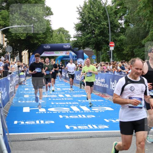 29.06.2025 - hella hamburg halbmarathon Zöllner http://msf.ph/oto/8192768 29.06.2025 10:45:07 Ziel 1171, 2270, 3917, 4997, 6266, 7709, 7843, 9710, 10313, 10741, 11688, 13919, 15334, 15365, 16058, 16689, 17381, 17544 meine-sportfotos.de