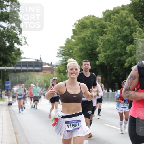 29.06.2025 - hella hamburg halbmarathon Jannik Wohlers http://msf.ph/oto/8192822 29.06.2025 10:24:23 Lombardsbrücke 1352, 2108, 2249, 2280, 2944, 3099, 3113, 3132, 4008, 4010, 4221, 4444, 5126, 5829, 5830, 6261, 6570, 10907, 11651, 11816, 11817, 12070, 12303, 14898, 15124, 15975, 17535, 18105, 18194, 18198 meine-sportfotos.de