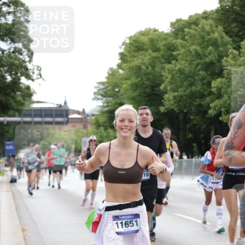 29.06.2025 - hella hamburg halbmarathon Jannik Wohlers http://msf.ph/oto/8192854 29.06.2025 10:24:23 Lombardsbrücke 1352, 2108, 2249, 2280, 2944, 3099, 3113, 3132, 4008, 4010, 4221, 4444, 5126, 5829, 5830, 6261, 6570, 10907, 11651, 11816, 11817, 12070, 12303, 14898, 15124, 15975, 17535, 18105, 18194, 18198 meine-sportfotos.de