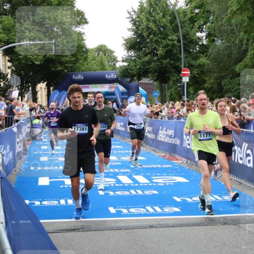 29.06.2025 - hella hamburg halbmarathon Zöllner http://msf.ph/oto/8192889 29.06.2025 10:45:09 Ziel 1171, 2270, 3917, 4997, 6266, 6575, 6819, 7709, 7843, 9302, 9710, 10313, 10741, 11688, 13919, 15334, 15365, 16685, 16689, 17381, 17960 meine-sportfotos.de