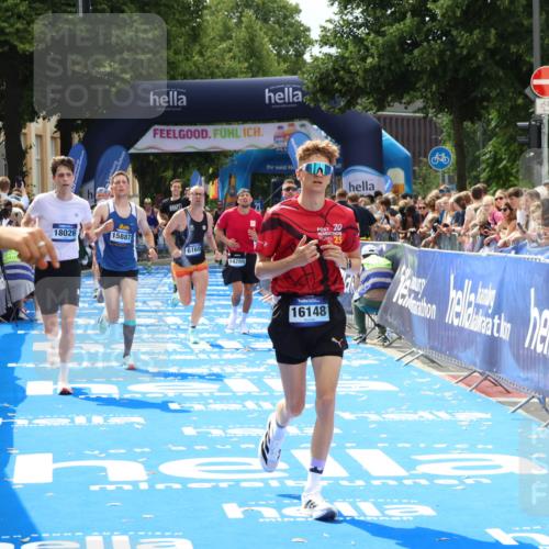 29.06.2025 - hella hamburg halbmarathon Zöllner http://msf.ph/oto/8192934 29.06.2025 10:34:43 Ziel 16148, 5152, 5554, 6169, 6878, 8395, 12369, 14289, 14549, 14603, 15887, 16148, 17014, 18026 meine-sportfotos.de