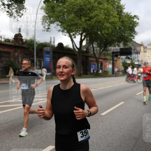 29.06.2025 - hella hamburg halbmarathon Yannick Fuchs http://msf.ph/oto/8192952 29.06.2025 10:44:05 20KM 1216, 1321, 2020, 2234, 2788, 3296, 3414, 3543, 3562, 3852, 4247, 4933, 5447, 5894, 5978, 6115, 6125, 6282, 7100, 7657, 8454, 8576, 8689, 8813, 8899, 8921, 9031, 9303, 9491, 9551, 9597, 9723, 10189, 10480, 11339, 11975, 12203, 12271, 12733, 13159, 13225, 13282, 13463, 13758, 13976, 14562, 14794, 14838, 15519, 15620, 15966, 16000, 16403, 16732, 16738, 16843, 16877, 16887, 17001, 17282, 17319, 17908, 18229, 18350, 18451, 18499, 18960 meine-sportfotos.de