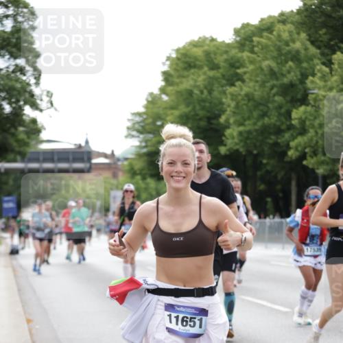 29.06.2025 - hella hamburg halbmarathon Jannik Wohlers http://msf.ph/oto/8192970 29.06.2025 10:24:23 Lombardsbrücke 1352, 2108, 2249, 2280, 2944, 3099, 3113, 3132, 4008, 4010, 4221, 4444, 5126, 5829, 5830, 6261, 6570, 10907, 11651, 11816, 11817, 12070, 12303, 14898, 15124, 15975, 17535, 18105, 18194, 18198 meine-sportfotos.de