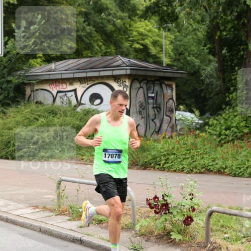 29.06.2025 - hella hamburg halbmarathon Yannick Fuchs http://msf.ph/oto/8192997 29.06.2025 10:31:18 20KM 1385, 1571, 2121, 3959, 5315, 5961, 6915, 7831, 8084, 8121, 9313, 10404, 10852, 11120, 11304, 11620, 12051, 12168, 12916, 13991, 14075, 14622, 15621, 16158, 17078, 17192, 18038, 18733 meine-sportfotos.de