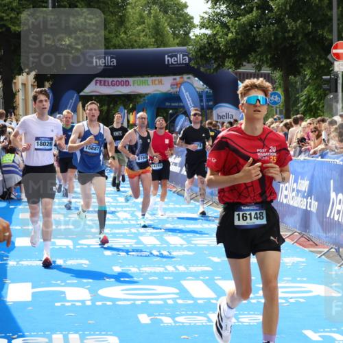 29.06.2025 - hella hamburg halbmarathon Zöllner http://msf.ph/oto/8193037 29.06.2025 10:34:43 Ziel 16148, 5152, 5554, 6169, 6878, 8395, 12369, 14289, 14549, 14603, 15887, 16148, 17014, 18026 meine-sportfotos.de