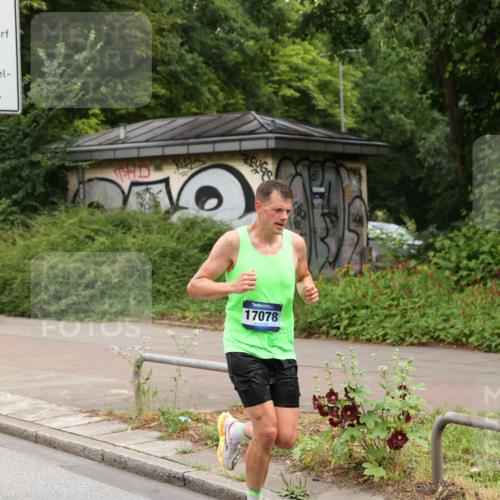 29.06.2025 - hella hamburg halbmarathon Yannick Fuchs http://msf.ph/oto/8193057 29.06.2025 10:31:18 20KM 1385, 1571, 2121, 3959, 5315, 5961, 6915, 7831, 8084, 8121, 9313, 10404, 10852, 11120, 11304, 11620, 12051, 12168, 12916, 13991, 14075, 14622, 15621, 16158, 17078, 17192, 18038, 18733 meine-sportfotos.de