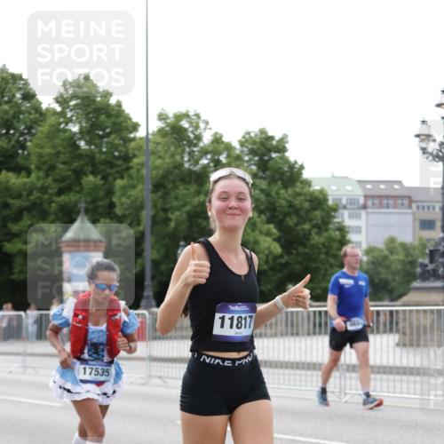 29.06.2025 - hella hamburg halbmarathon Jannik Wohlers http://msf.ph/oto/8193069 29.06.2025 10:24:25 Lombardsbrücke 1352, 2108, 2249, 2944, 3099, 3113, 4008, 4010, 4221, 4444, 5126, 6261, 10907, 11651, 11816, 11817, 14898, 15124, 15942, 15975, 17535, 18105, 18194, 18198 meine-sportfotos.de