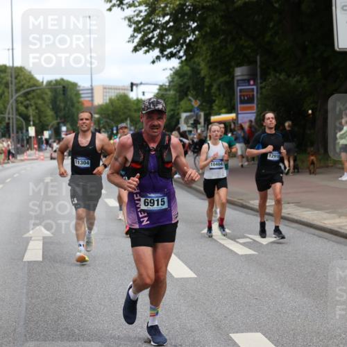 29.06.2025 - hella hamburg halbmarathon Yannick Fuchs http://msf.ph/oto/8193171 29.06.2025 10:31:20 20KM 1385, 1571, 2121, 3959, 5315, 5961, 6915, 7831, 8084, 8121, 9313, 10404, 10852, 11120, 11304, 11620, 11833, 12051, 12168, 12916, 13991, 14075, 16158, 17078, 17192, 17306, 17723, 18038, 18062, 18733 meine-sportfotos.de