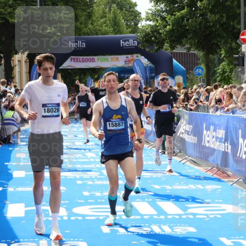 29.06.2025 - hella hamburg halbmarathon Zöllner http://msf.ph/oto/8193177 29.06.2025 10:34:45 Ziel 1562, 5048, 5152, 5554, 6169, 6878, 8395, 12369, 14289, 14388, 14549, 14603, 15887, 17014, 18026, 18237 meine-sportfotos.de