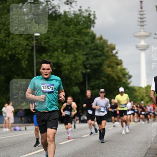 29.06.2025 - hella hamburg halbmarathon Dr. Thomas Lammeyer http://msf.ph/oto/8193179 29.06.2025 10:11:12 Kennedybrücke 1245, 4502, 5287, 5807, 5845, 6314, 6664, 9560, 10212, 10297, 10703, 11114, 11394 meine-sportfotos.de