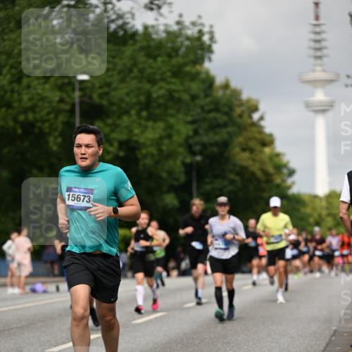 29.06.2025 - hella hamburg halbmarathon Dr. Thomas Lammeyer http://msf.ph/oto/8193208 29.06.2025 10:11:12 Kennedybrücke 1245, 4502, 5287, 5807, 5845, 6314, 6664, 9560, 10212, 10297, 10703, 11114, 11394 meine-sportfotos.de