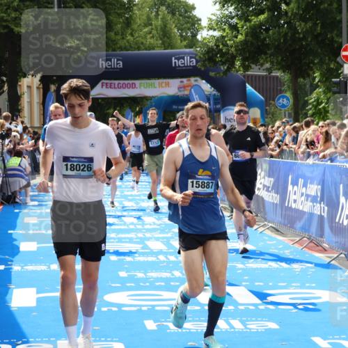 29.06.2025 - hella hamburg halbmarathon Zöllner http://msf.ph/oto/8193219 29.06.2025 10:34:45 Ziel 1562, 5048, 5152, 5554, 6169, 6878, 8395, 12369, 14289, 14388, 14549, 14603, 15887, 17014, 18026, 18237 meine-sportfotos.de