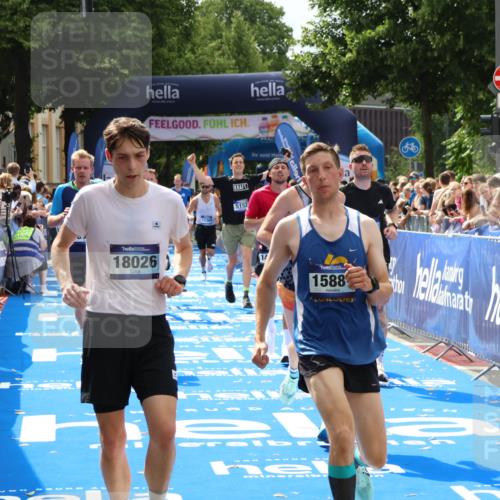 29.06.2025 - hella hamburg halbmarathon Zöllner http://msf.ph/oto/8193263 29.06.2025 10:34:45 Ziel 1562, 5048, 5152, 5554, 6169, 6878, 8395, 12369, 14289, 14388, 14549, 14603, 15887, 17014, 18026, 18237 meine-sportfotos.de