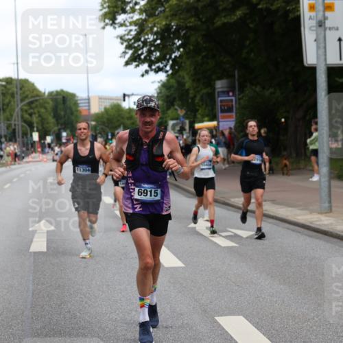 29.06.2025 - hella hamburg halbmarathon Yannick Fuchs http://msf.ph/oto/8193296 29.06.2025 10:31:20 20KM 1385, 1571, 2121, 3959, 5315, 5961, 6915, 7831, 8084, 8121, 9313, 10404, 10852, 11120, 11304, 11620, 11833, 12051, 12168, 12916, 13991, 14075, 16158, 17078, 17192, 17306, 17723, 18038, 18062, 18733 meine-sportfotos.de