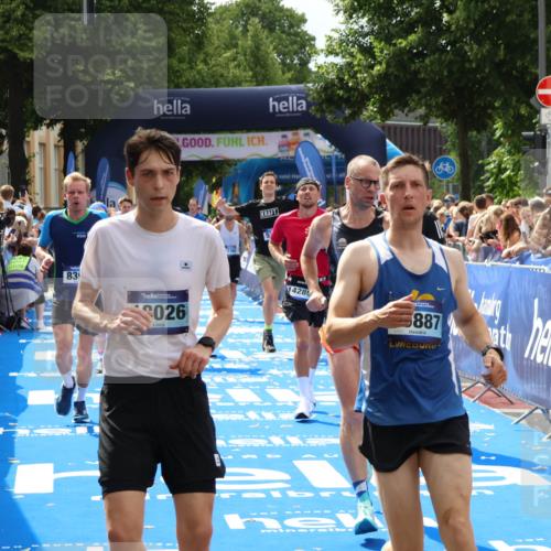 29.06.2025 - hella hamburg halbmarathon Zöllner http://msf.ph/oto/8193309 29.06.2025 10:34:46 Ziel 1217, 1562, 5048, 5152, 5554, 6169, 6878, 8395, 12369, 14289, 14388, 14549, 14603, 15887, 17014, 18026, 18237 meine-sportfotos.de