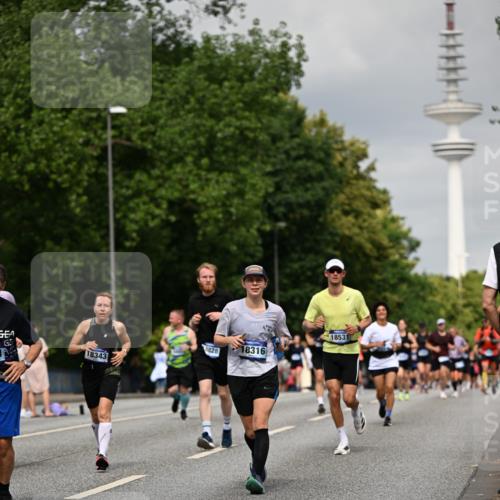 29.06.2025 - hella hamburg halbmarathon Dr. Thomas Lammeyer http://msf.ph/oto/8193394 29.06.2025 10:11:14 Kennedybrücke 4502, 5287, 5807, 5845, 6314, 6664, 9560, 10212, 10703, 11114, 11394 meine-sportfotos.de