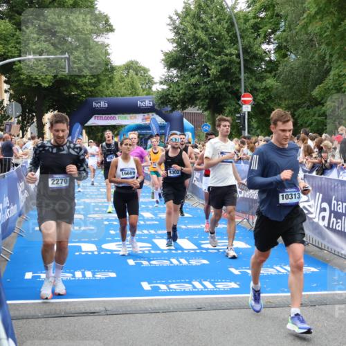 29.06.2025 - hella hamburg halbmarathon Zöllner http://msf.ph/oto/8193448 29.06.2025 10:45:15 Ziel 2270, 6054, 6375, 6575, 6819, 7087, 9302, 10313, 12783, 15636, 15651, 15741, 15760, 16513, 16685, 16689, 17120, 17960, 18346, 18718 meine-sportfotos.de
