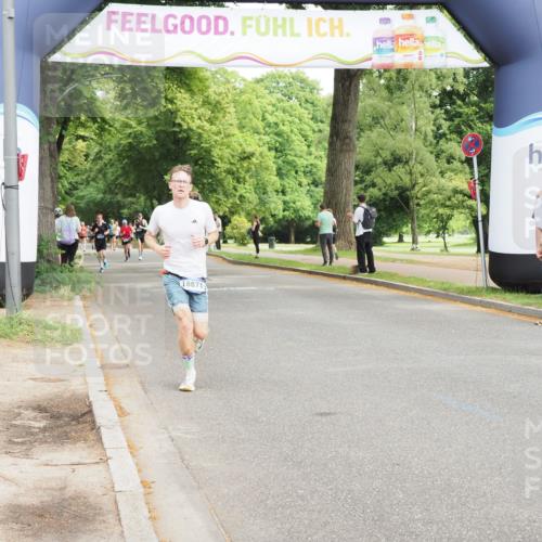 29.06.2025 - hella hamburg halbmarathon MichiJ http://msf.ph/oto/8193547 29.06.2025 10:20:06 Zwischen KM18-KM19 3379, 8323, 12691, 17768, 18871 meine-sportfotos.de